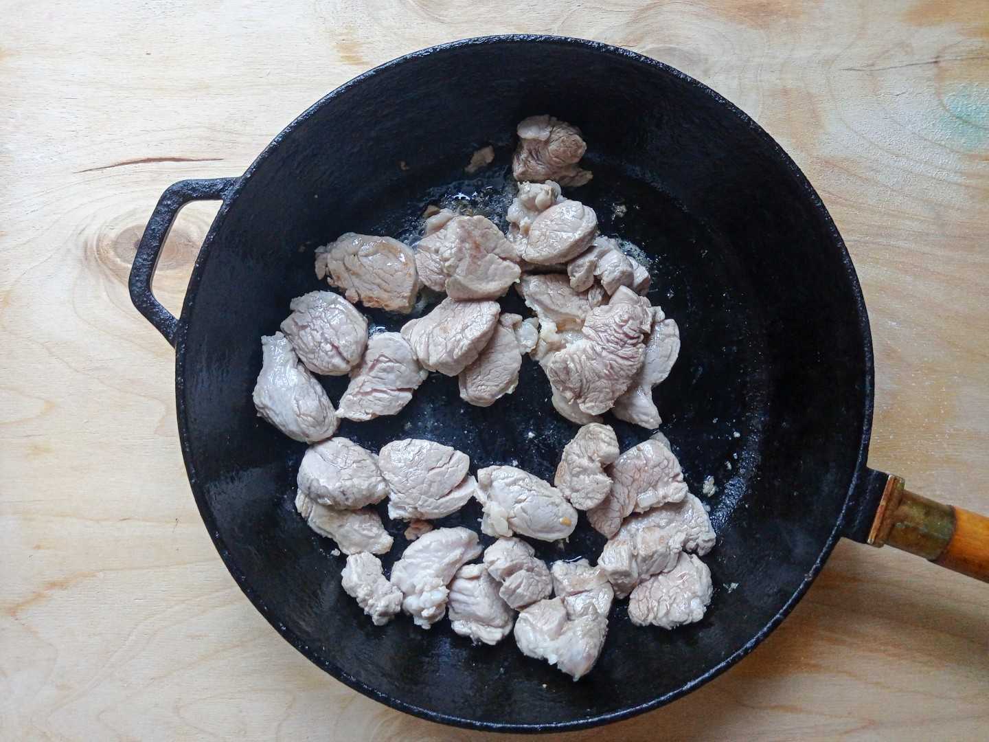 Жареная картошка на сковороде - 420 рецептов приготовления пошагово - 1000.menu