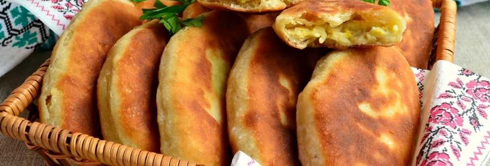 Пирожки с капустой на сковороде – 12 рецептов жареных пирожков