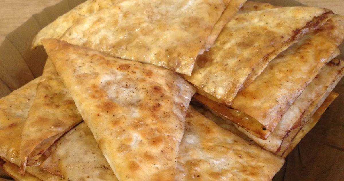 Чебуреки из лаваша с сыром на сковороде - 9 пошаговых фото в рецепте
