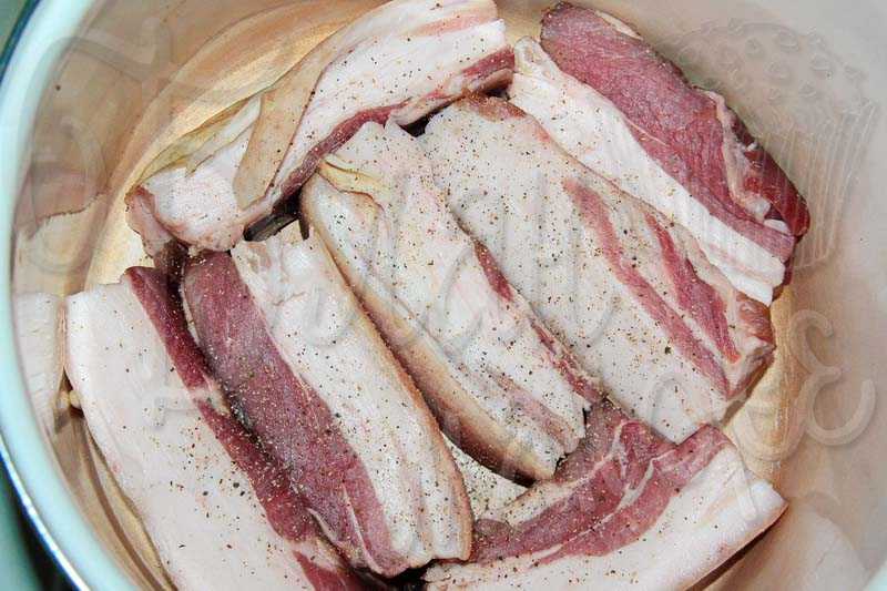 Рулет из сала со шкуркой
