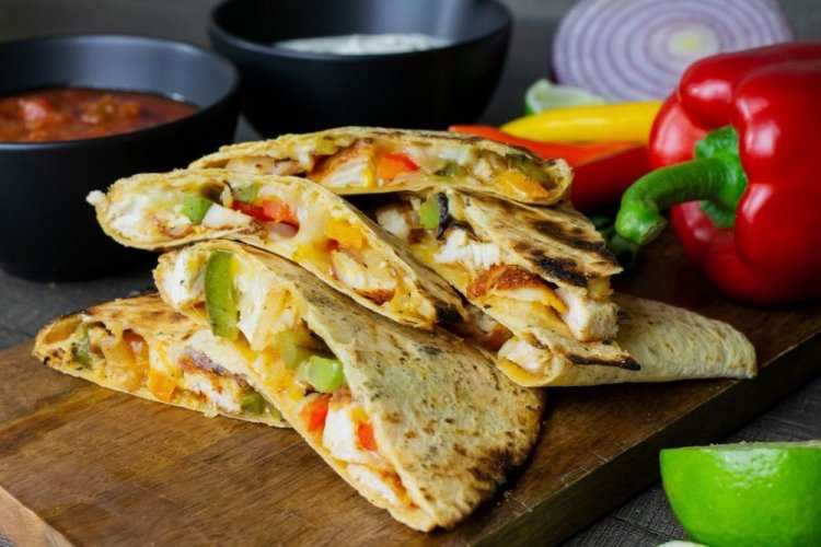 Лучшая куриная кесадилья: простой и быстрый рецепт кесадильи