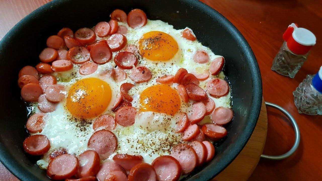 Сердечки из сосисок с яйцом, в кляре, с овощами – идеальный завтрак на 14 февраля для любимого