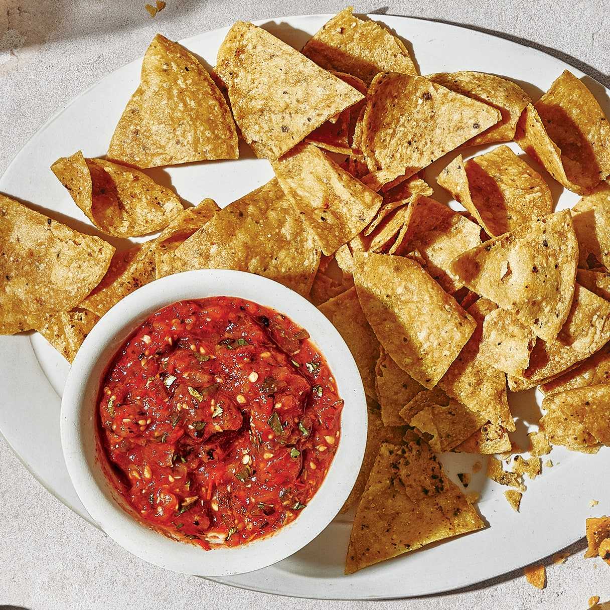 Чипсы начос (nachos): состав, с чем едят. 3 рецепта, как приготовить блюдо мексиканской кухни в домашних условиях
