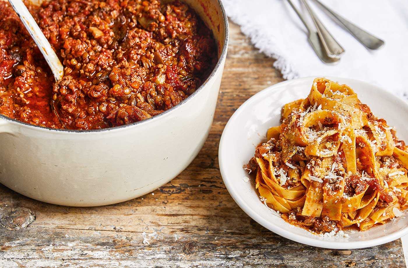 Подлива без мяса к любому гарниру: 5 очень вкусных рецептов
подлива без мяса к любому гарниру: 5 очень вкусных рецептов