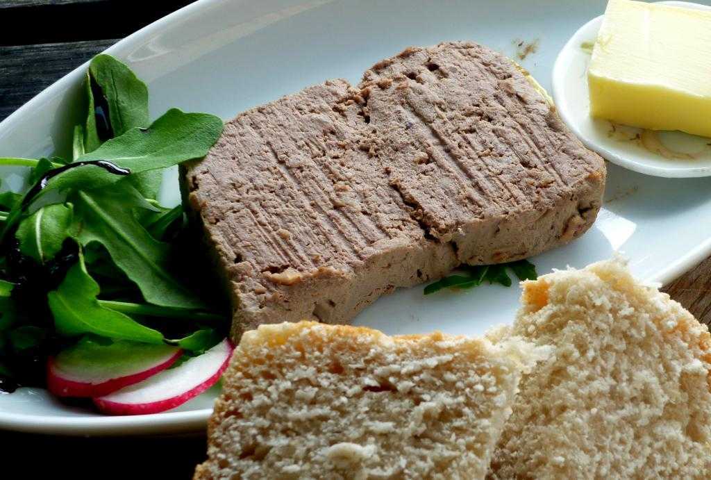 Мясной хлеб в духовке. рецепт пошаговый по-баварски, американски, госту из фарша курицы, индейки, говядины, свинины от ольги матвей, джейми оливера