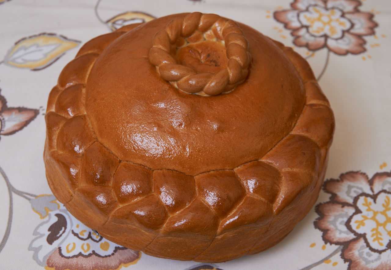 Как испечь вкусный и красивый каравай на свадьбу: рецепты, мастер-класс и видео