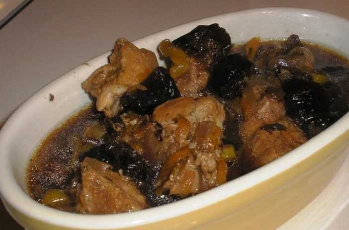 Мясо тушеное в мультиварке: 3 очень вкусных рецепта из говядины