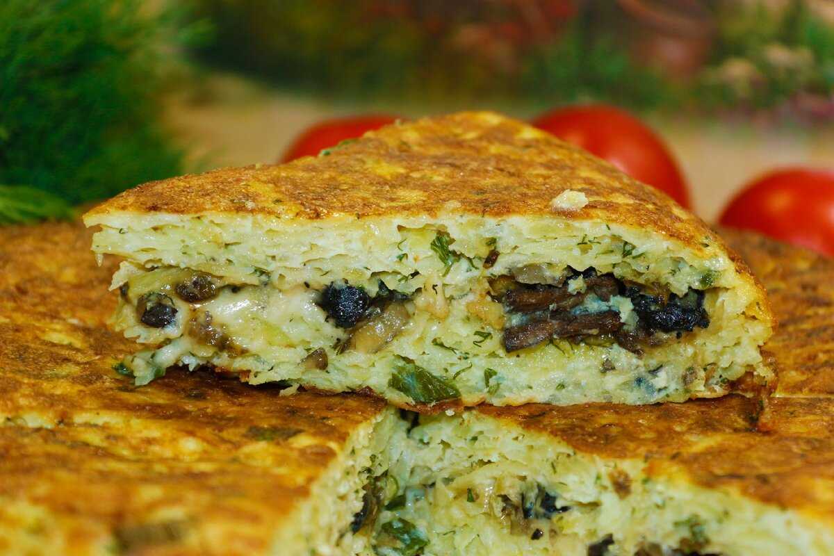 Пирог на сковороде без духовки: 32 домашних вкусных рецепта