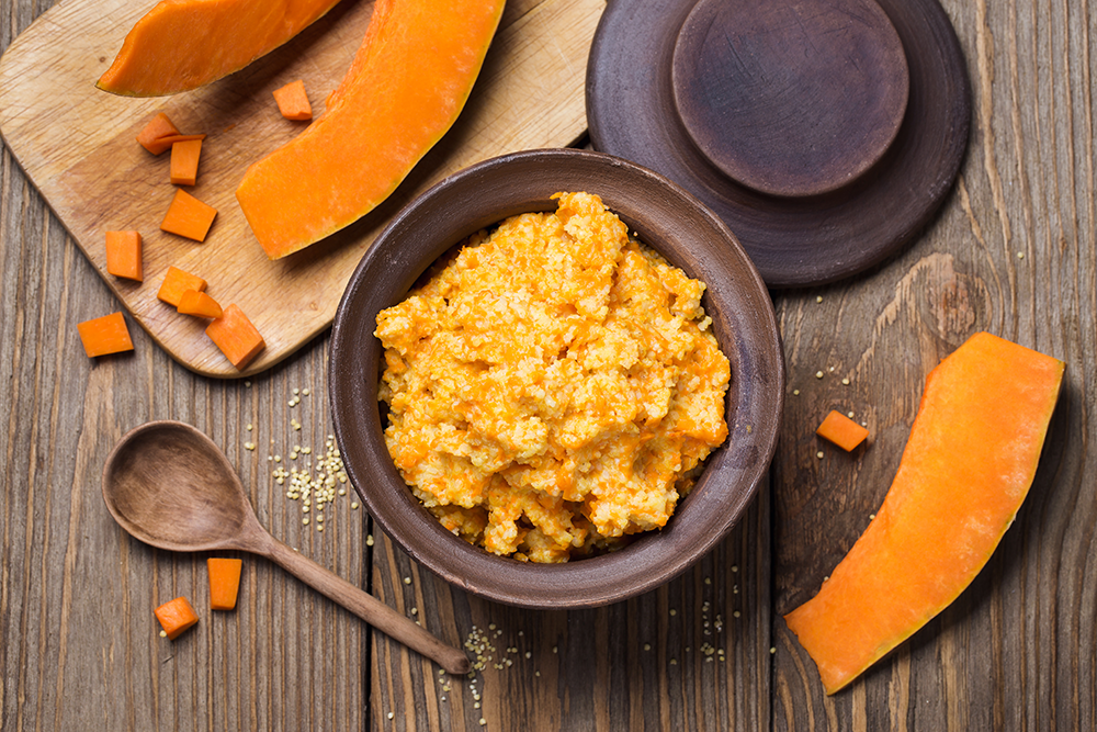 Постная каша может быть довольно вкусной и полезной Убедитесь в этом с простым рецептом пшенной каши с тыквой на воде Блюдо понравится всей семье