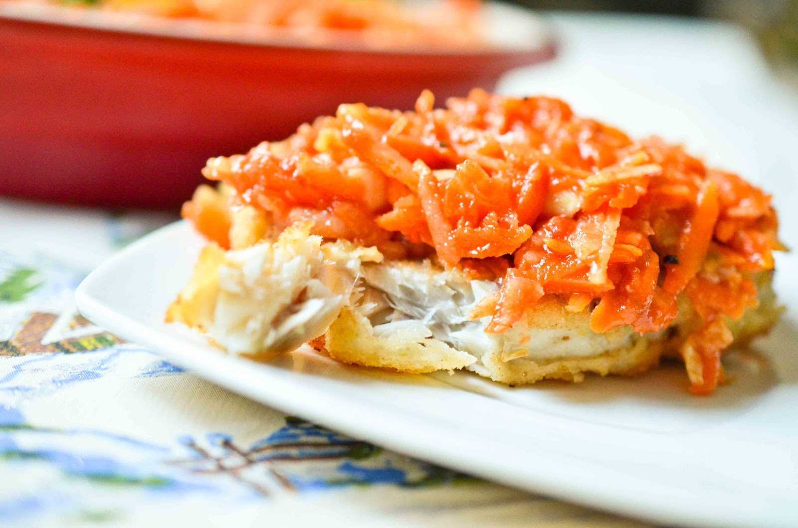 Рыба под маринадом из моркови и лука – классический рецепт на сковороде