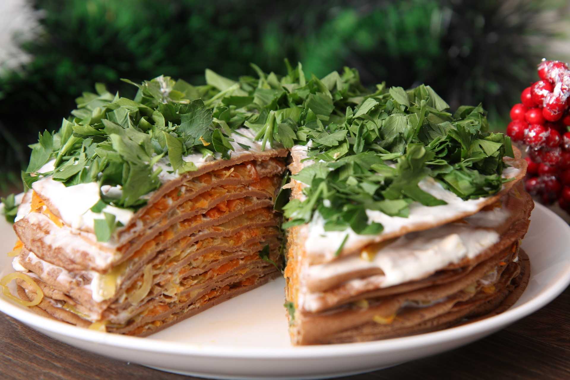 Печеночный торт из куриной печени — 7 очень вкусных рецептов