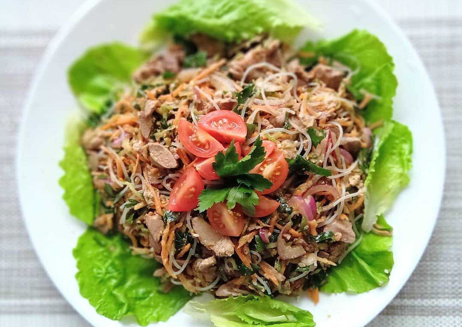 Салат из куриной печени — 9 очень вкусных рецептов