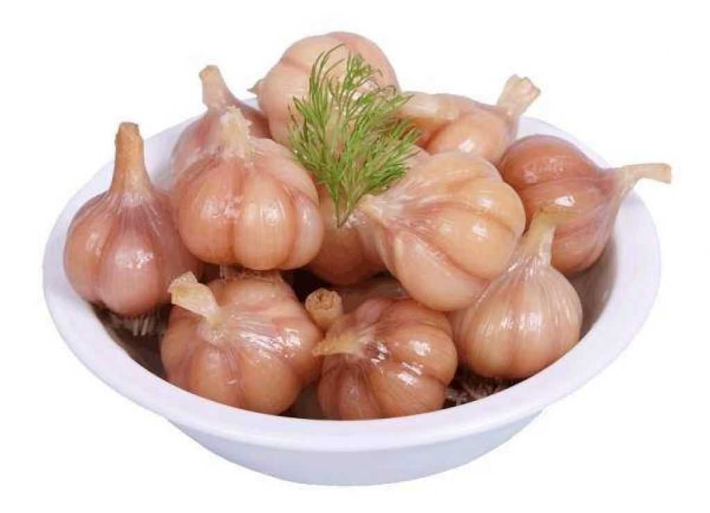 Маринованный чеснок: 6 рецептов на зиму зубчиками и головками