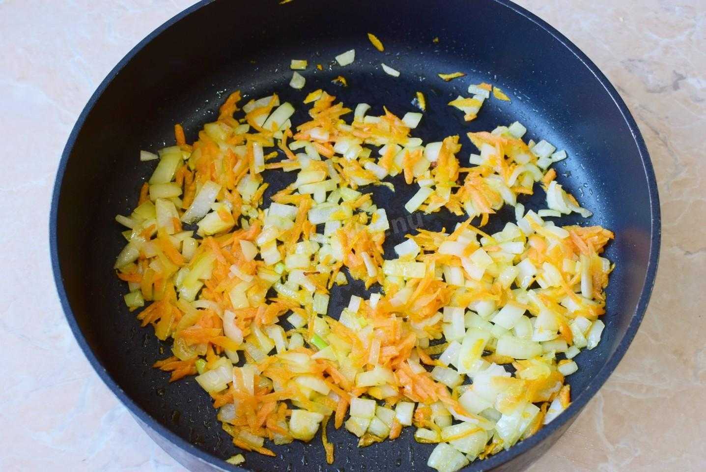 Капуста с рисом: 5 пошаговых рецептов - вкусно и быстро