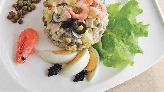 Оливье — 5 классических рецептов простого и вкусного салата
