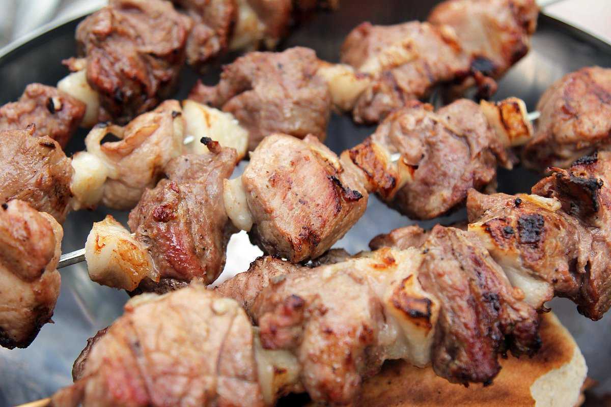 Самые вкусные маринады для шашлыка из свинины, чтобы мясо было мягким и сочным