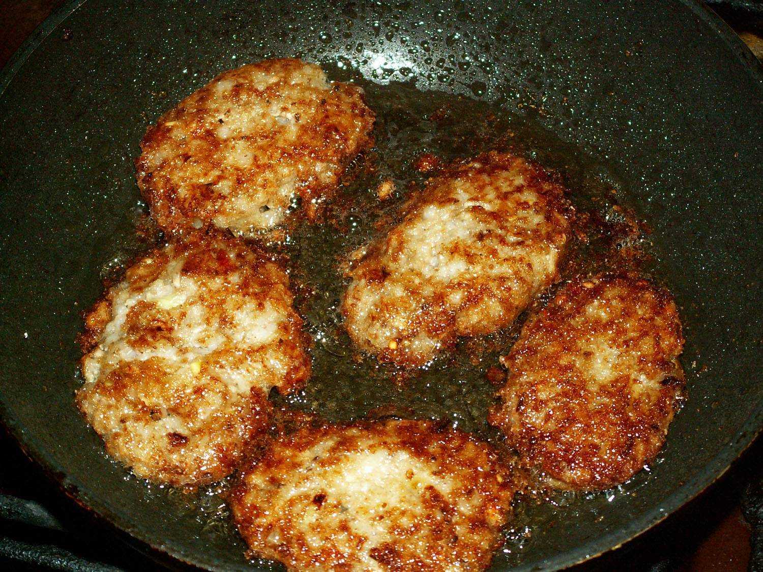 Котлеты из рыбных консервов - 10 очень вкусных рецептов