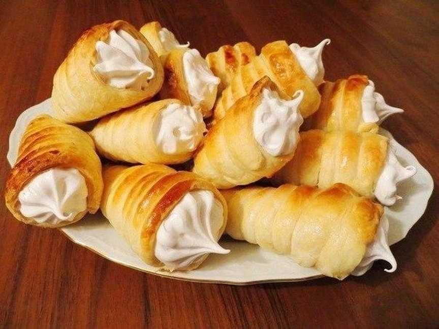 Трубочки с белковым кремом