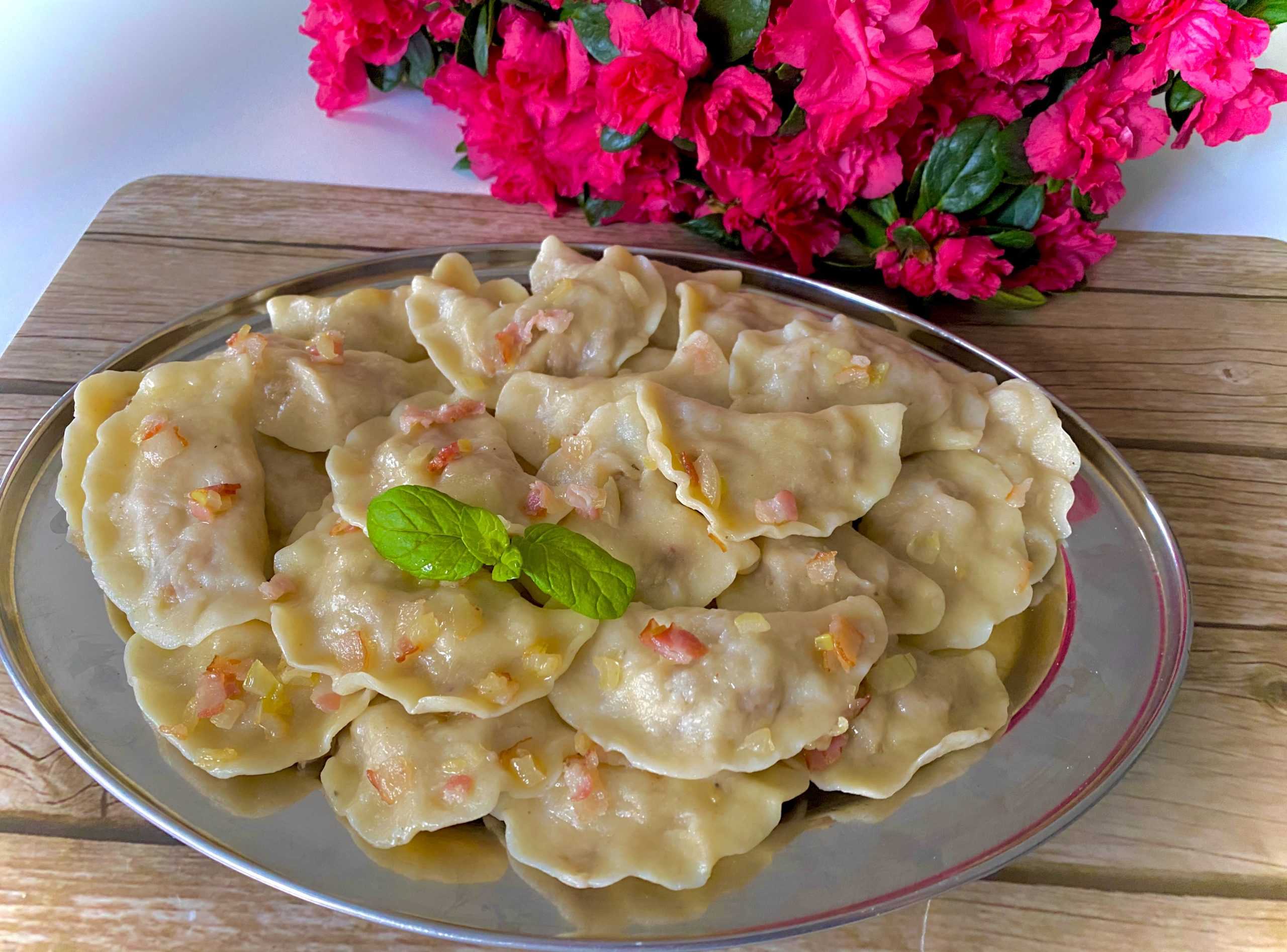 Вареники с капустой — 5 вкусных рецептов приготовления домашних вареников