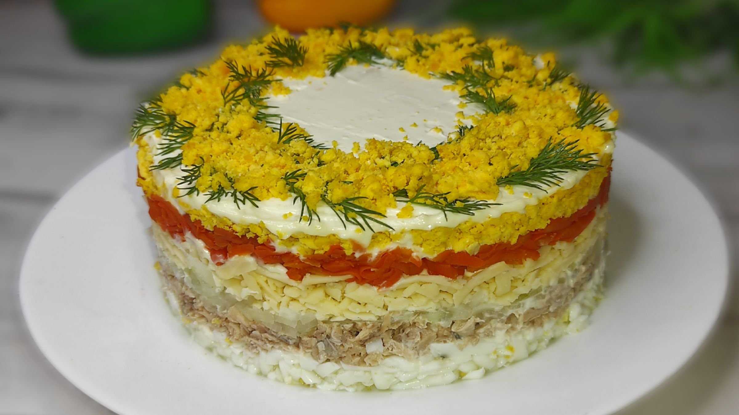 Салат мимоза с рыбными консервами — классические рецепты