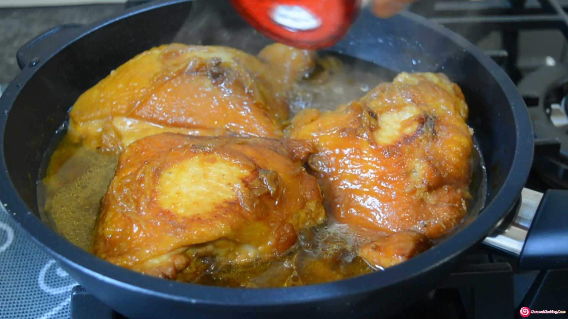 Курицу готовлю по-еврейски — дешево, сердито, просто и очень вкусно. секрет — в луковом соусе - копилка советов