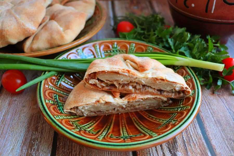 Молдавские пирожки с мясом. молдавские пирожки "вэрзэре" с яблоками