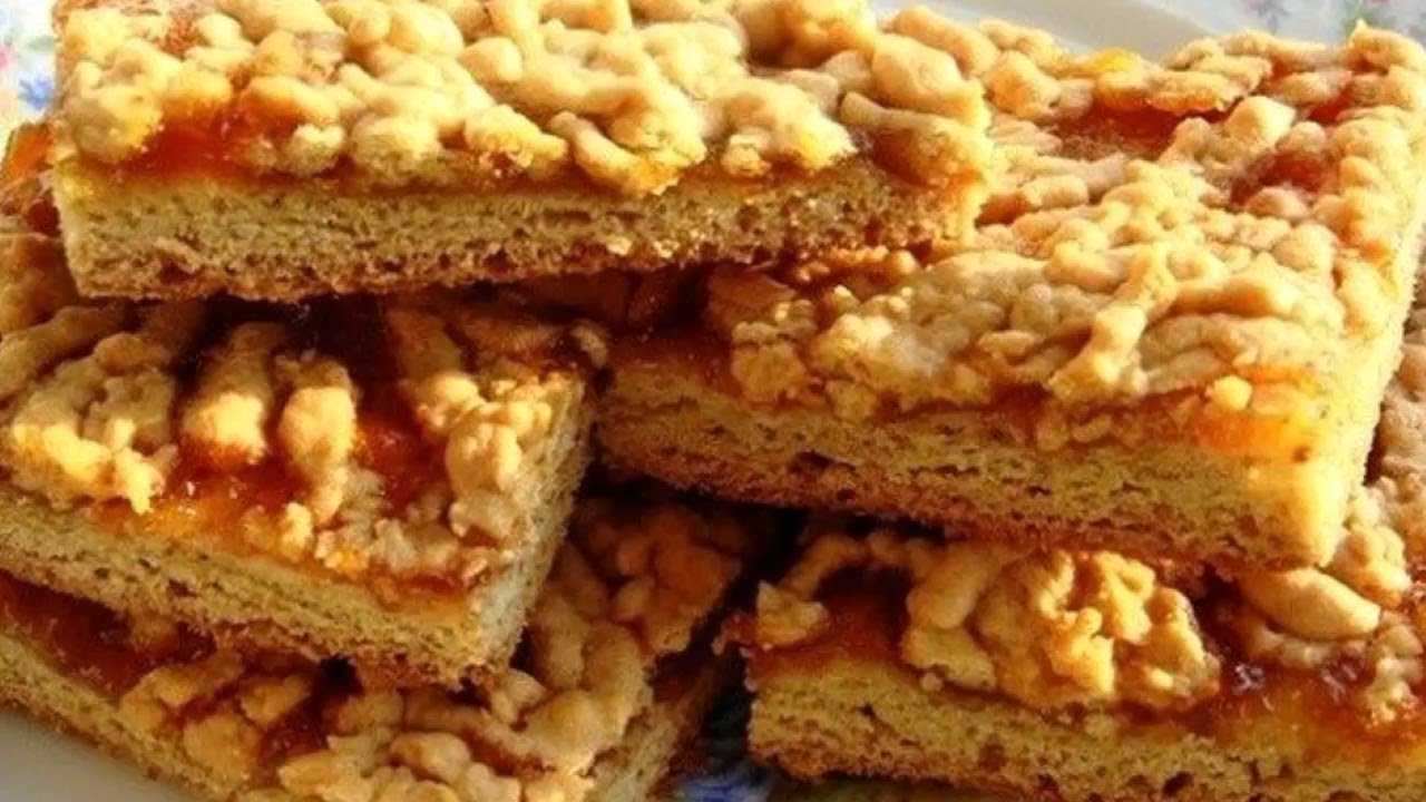 Тертый пирог с творогом – очень вкусный и нежный пирог на скорую руку
тертый творожный пирог - нежный и вкусный десерт. классический тертый пирог с творогом - очень вкусный и нежный