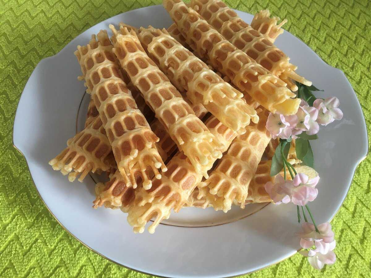 Вафельные советские трубочки