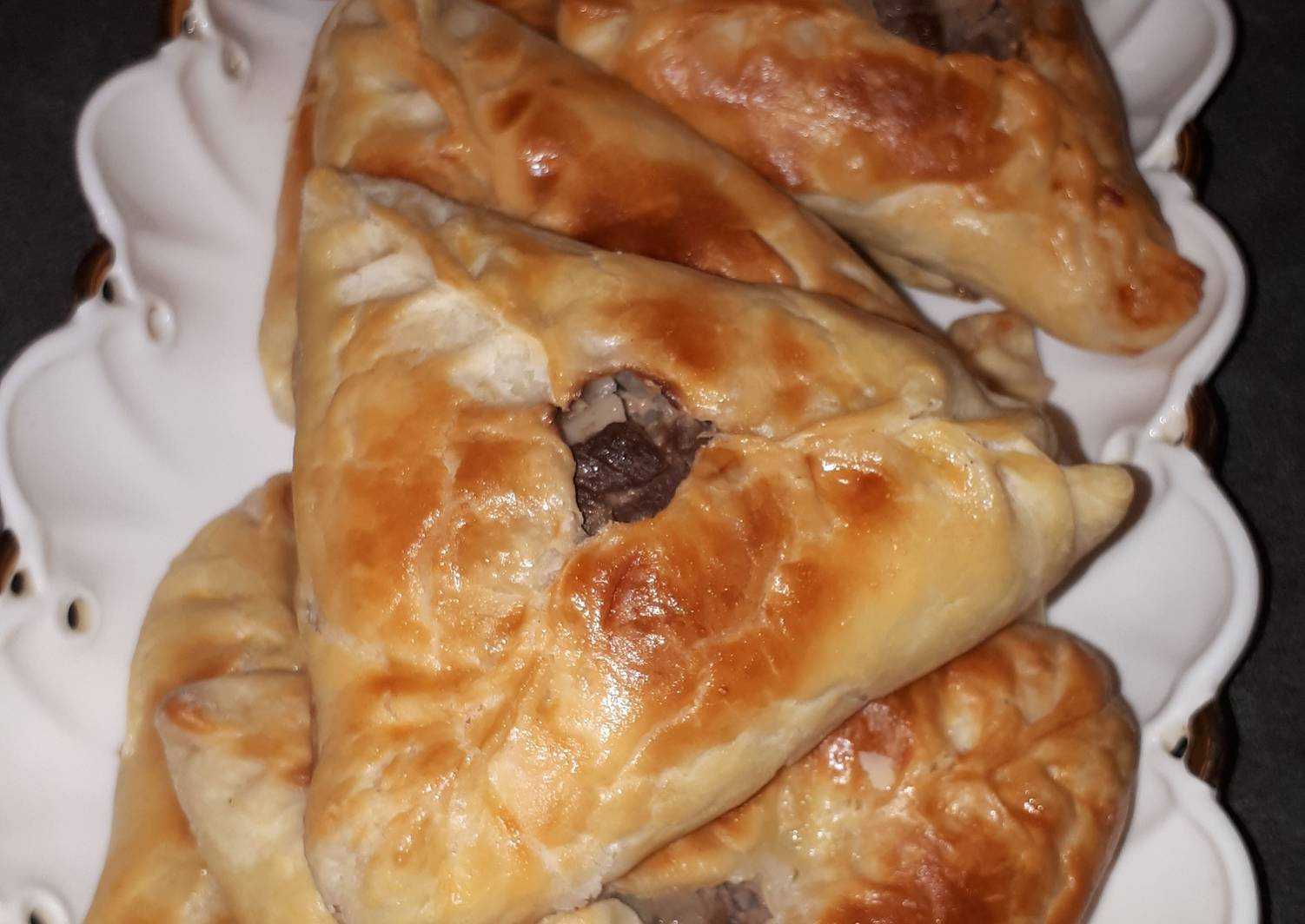 Треугольники с мясом и картошкой в духовке – пошаговые рецепты с фото
