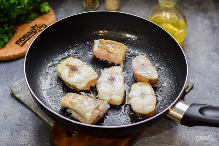 Минтай в духовке — 14 вкусных рецептов запеченной рыбы