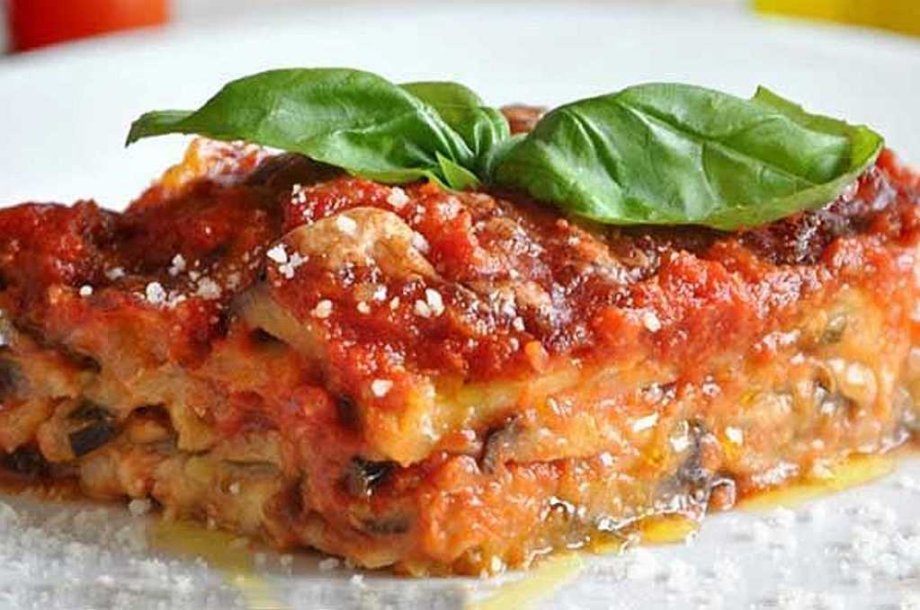 Melanzane alla parmigiana/ пармиджана из баклажанов от софи лорен