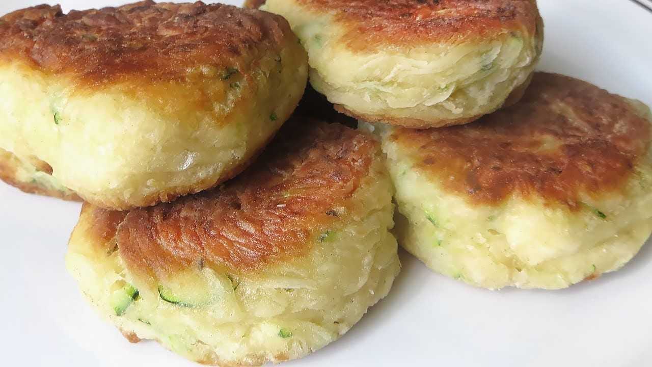 Оладьи из кабачков на кефире рецепт с фото пошагово - 1000.menu