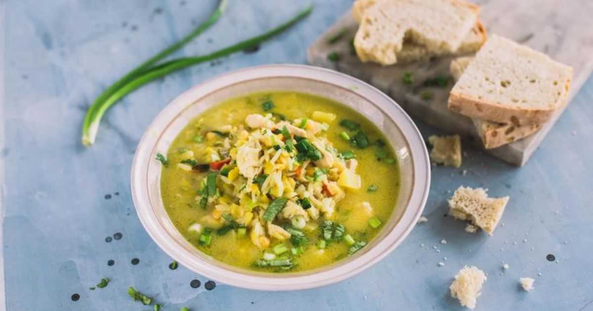 Как приготовить вкусный гороховый суп из курицы рецепт с пошаговыми фото и видео в домашних условиях