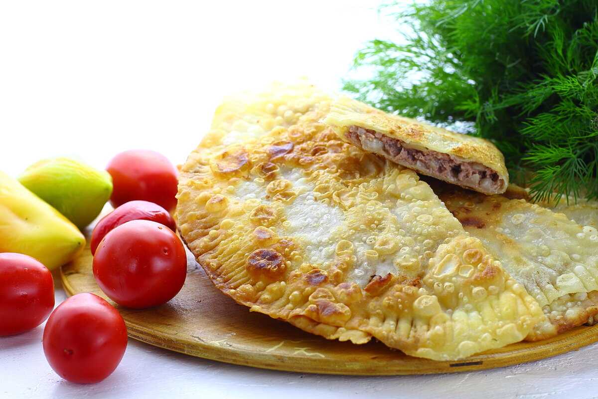 Крымские чебуреки дома – легендарные пирожки! рецепты сочных, крымских чебуреков с мясом, сыром, овощами, грибами