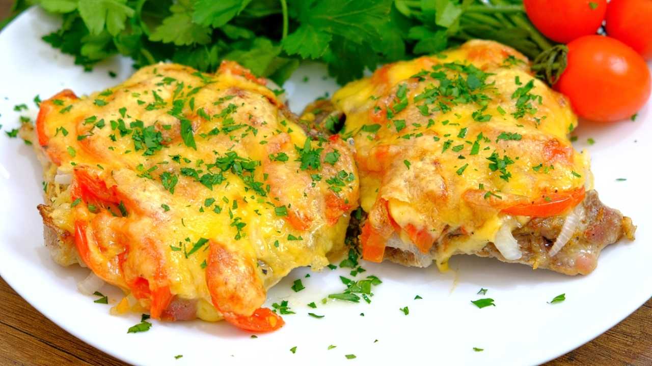 Мясо по-французски на сковороде - классический пошаговый рецепт с фото быстро и просто от юлии косич и алены каменевой