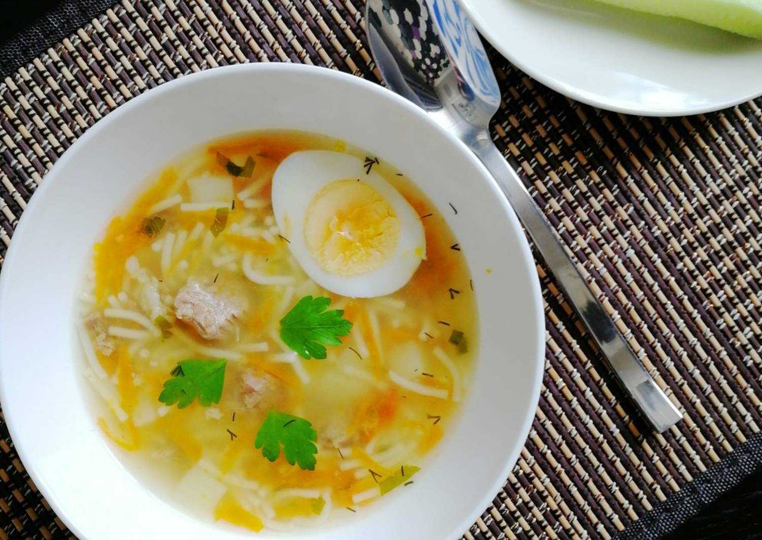 20 легких и очень вкусных супов с яйцом