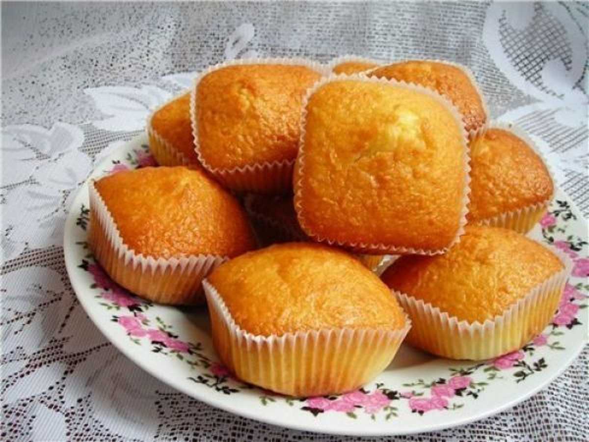 Кексы со сгущенкой в силиконовых формочках