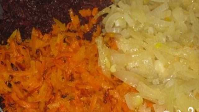 Жареная свекла: 3 быстрых и полезных рецептов с фото