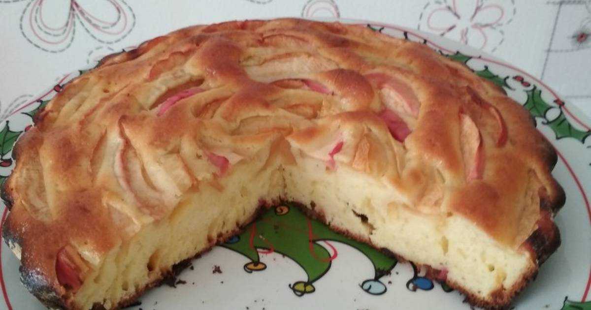 Пирог с яблоками на кефире в духовке
