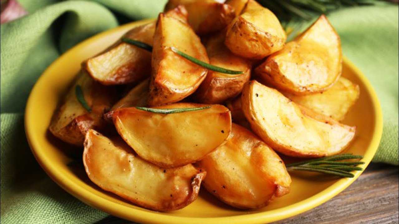 Запеченная картошка в духовке с курицей рецепт