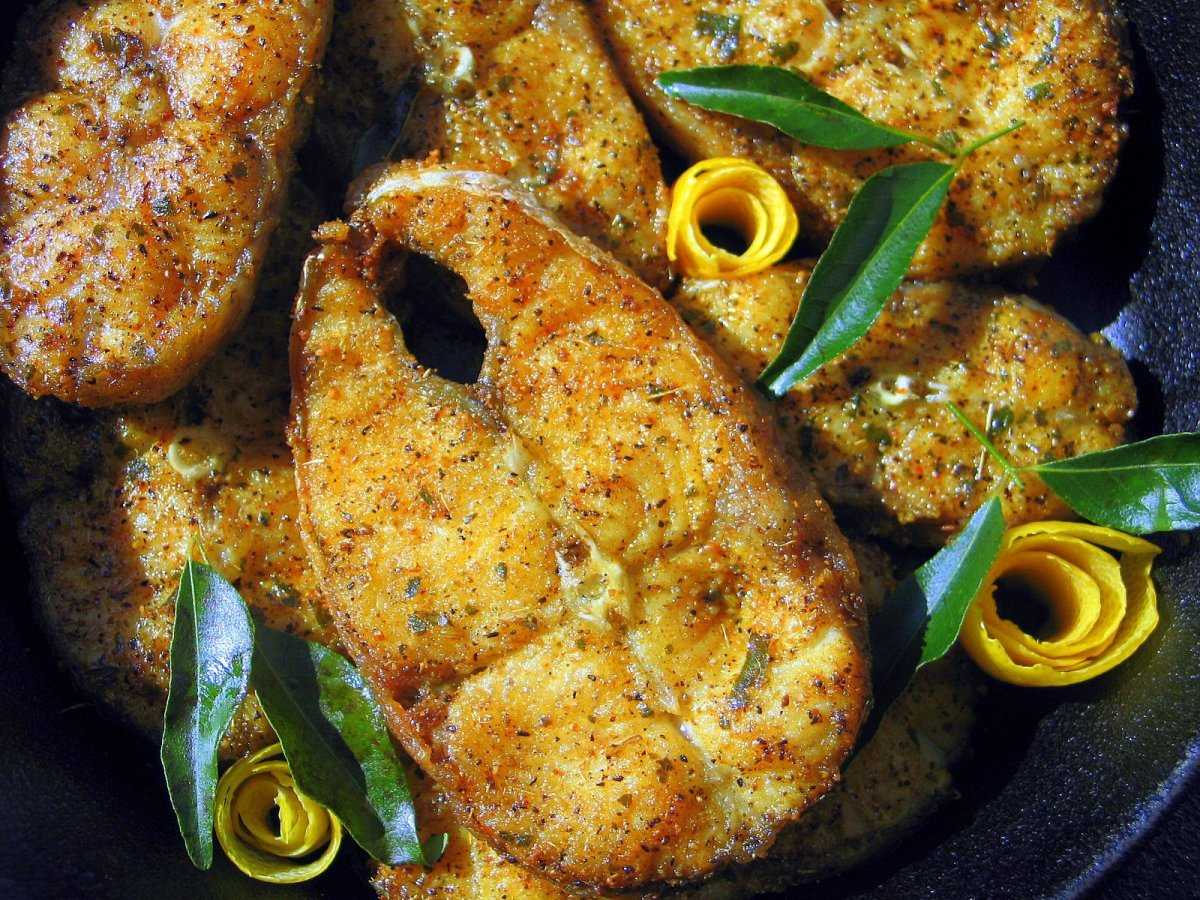 Как вкусно пожарить икру карася: 5 рецептов, особенности приготовления - onwomen.ru