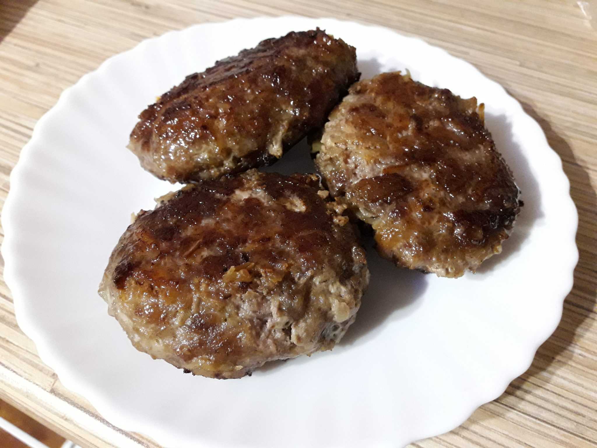 Аппетитные котлеты из фарша с картофелем (рецепт в духовке)