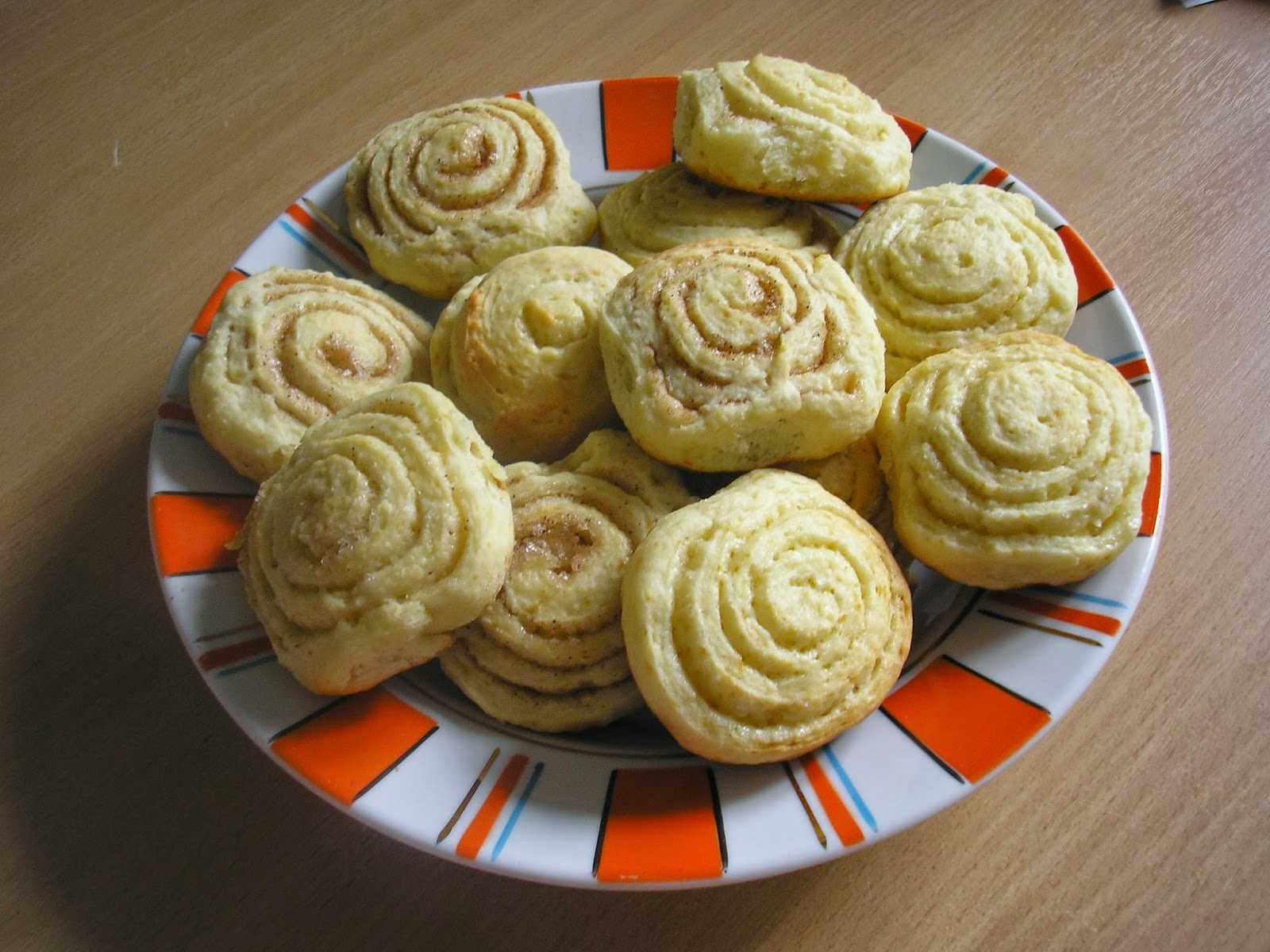 Творожные рулетики с корицей