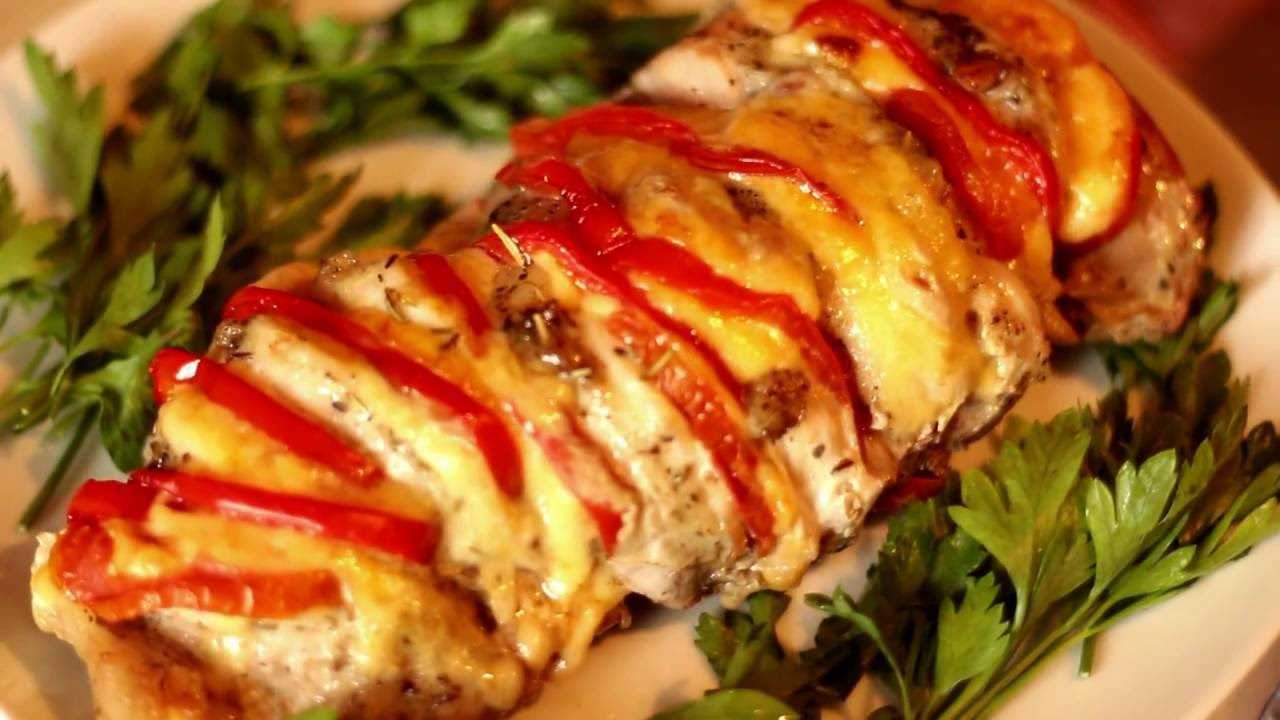 Свинина в духовке — 7 вкусных рецептов сочной и мягкой свинины