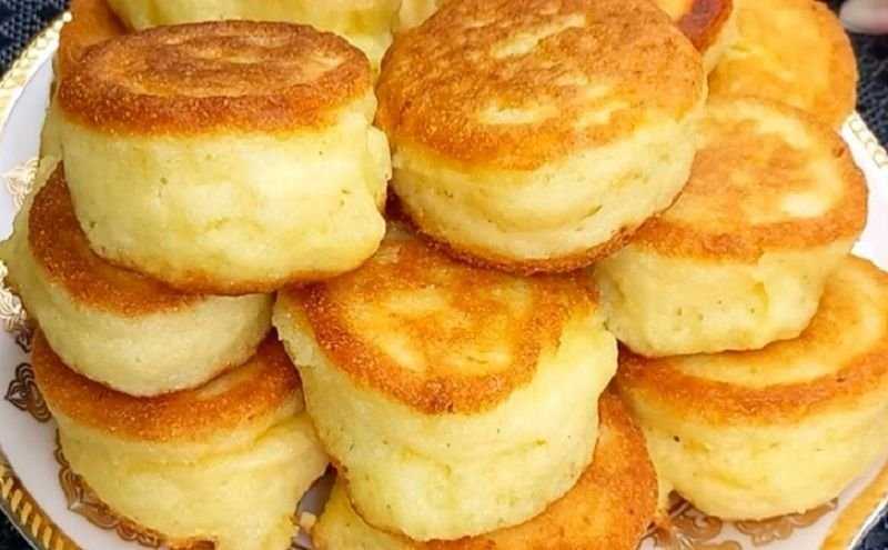 Оладьи с яблоком и бананом на кефире