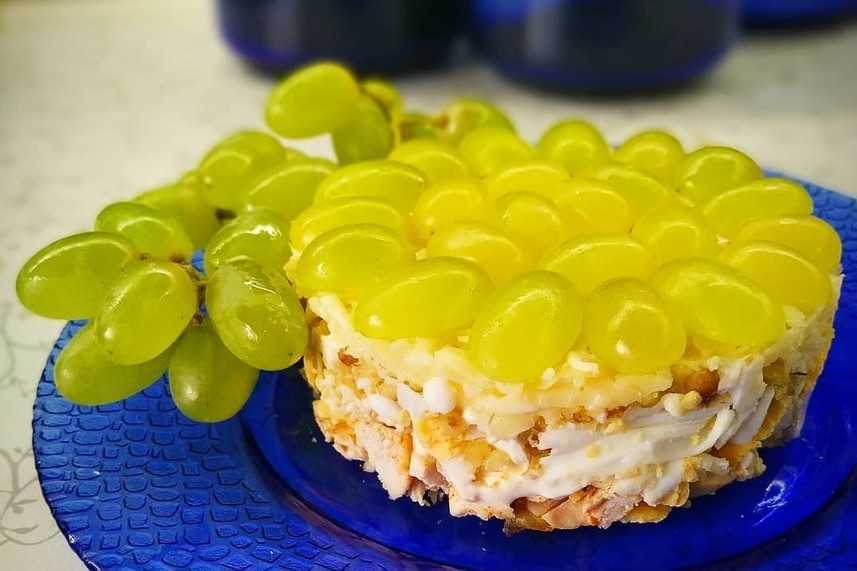Салат с курицей и виноградом тиффани - очень вкусный рецепт!