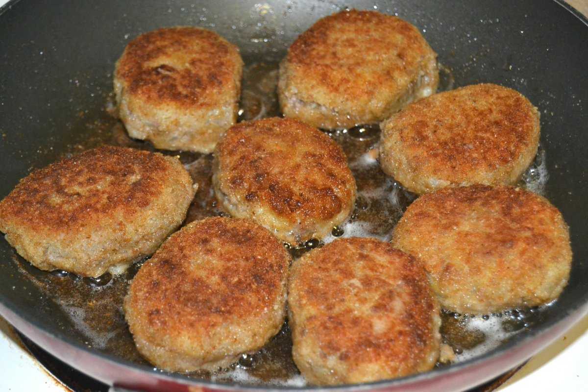Котлеты из фарша, 10 пошаговых рецептов с фото. как приготовить вкусные и сочные котлеты из фарша?