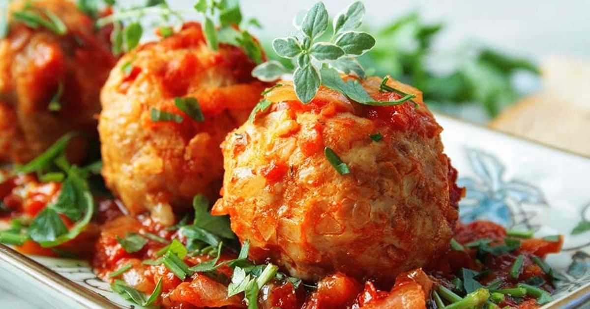 Куриные тефтели — 5 рецептов с фото: из фарша, в духовке, на сковороде, с соусом