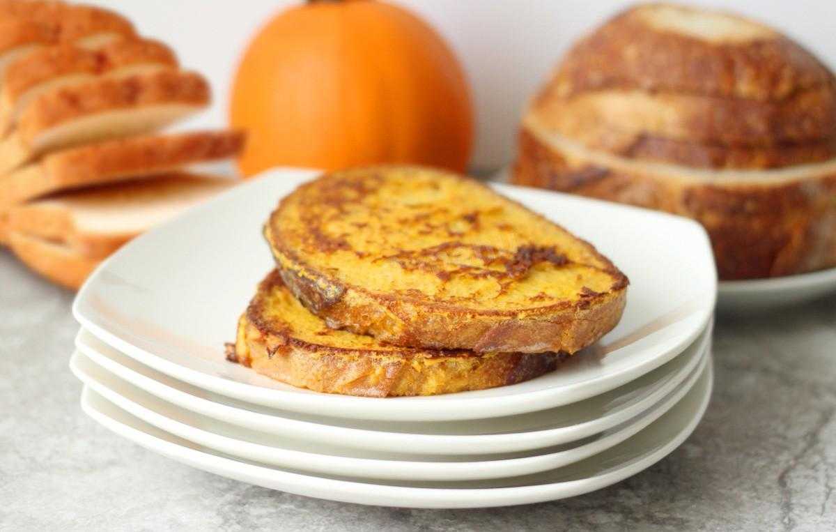 Гренки с яйцом- лучшие рецепты с молоком и без