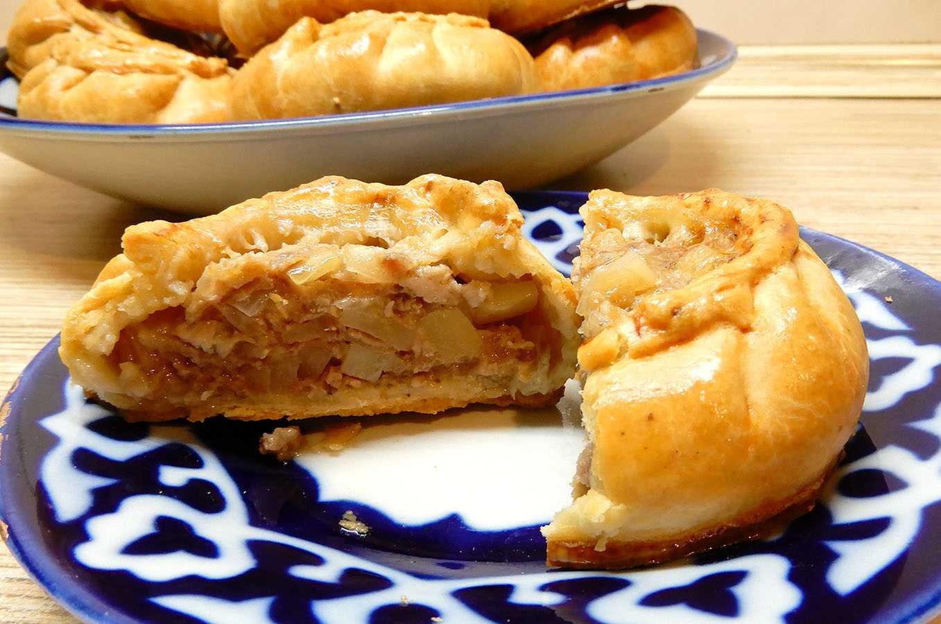 Как приготовить татарский балиш. пошаговые рецепты татарского балиша с мясом, картошкой, рисом. как приготовить сладкий балиш — фото. татарский балиш: рецепты приготовления с фото